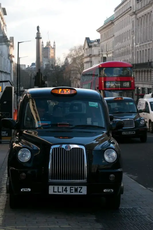 Táxi tradicional em Londres 