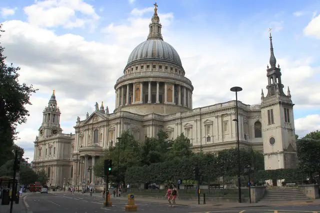 Para ver Londres do alto - St Paul's Cathedral