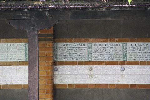 Postman's Park - Alice Ayres