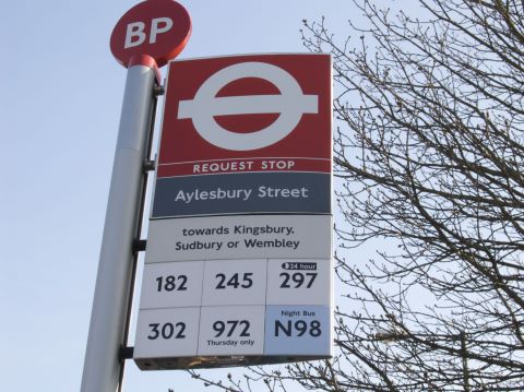 Andar de ônibus em Londres - ponto