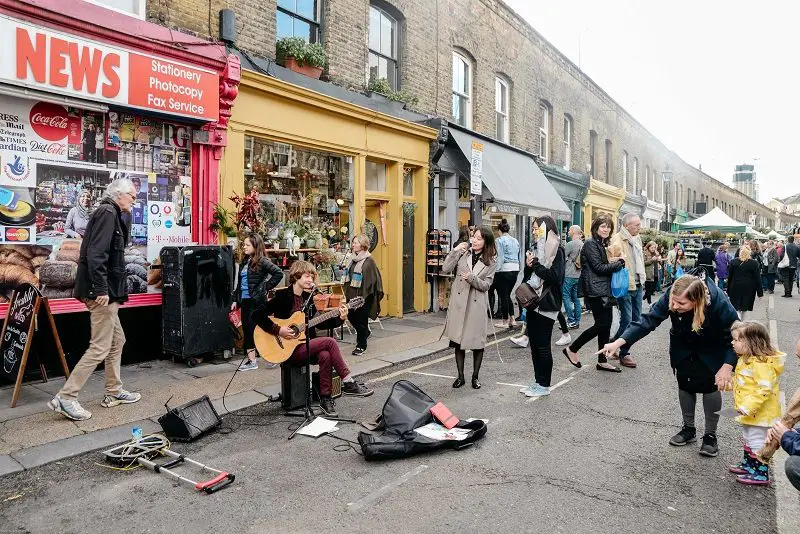 Domingo em Londres - Música