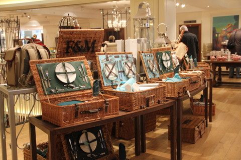 Loja Fortnum e Mason - cestas de picnic