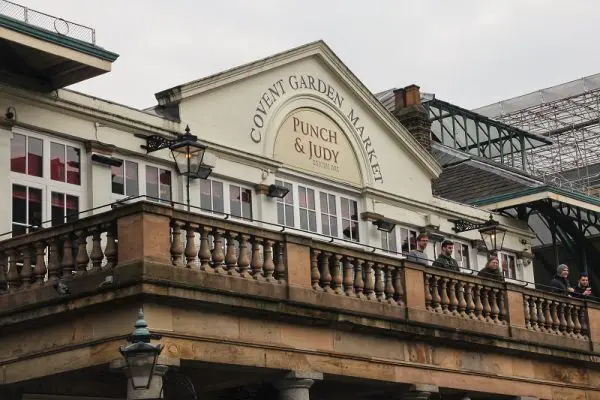 Mercado de Covent Garden - Punch & Judy