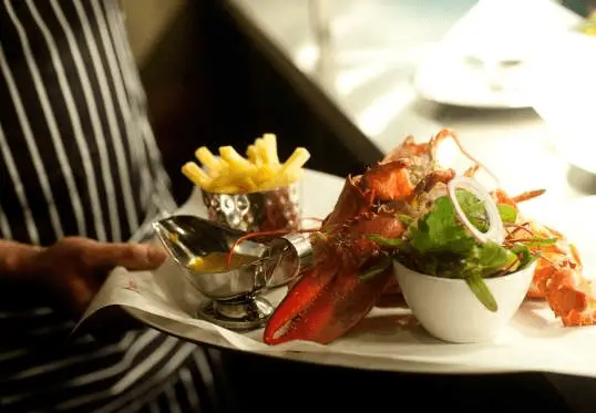 Burger & Lobster