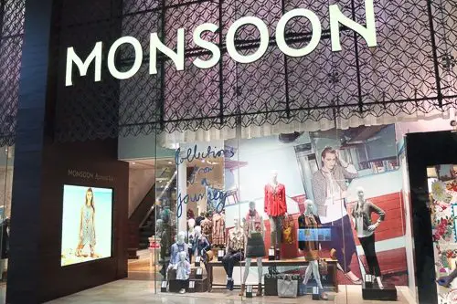 Onde comprar vestidos de festa acessíveis - Monsoon fachada