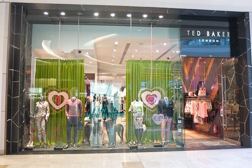 Onde comprar vestidos de festa acessíveis - Ted Baker vitrine