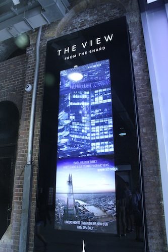 A vista do the Shard em Londres - prédio entrada