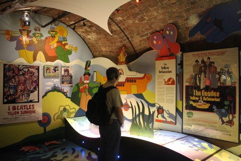 Beatles Story em Liverpool - yellow submarine