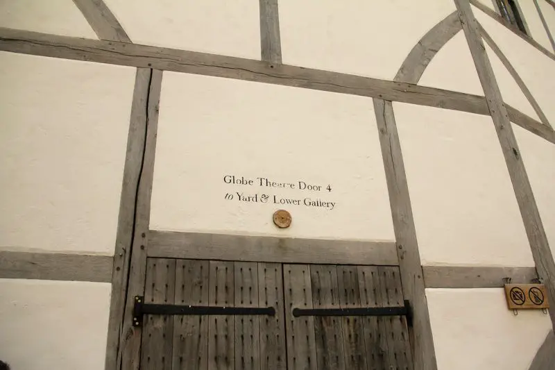 Globe Theatre - o teatro de Shakespeare - entrada