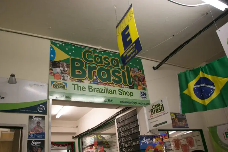Onde comprar produtos brasileiros em Londres - placa