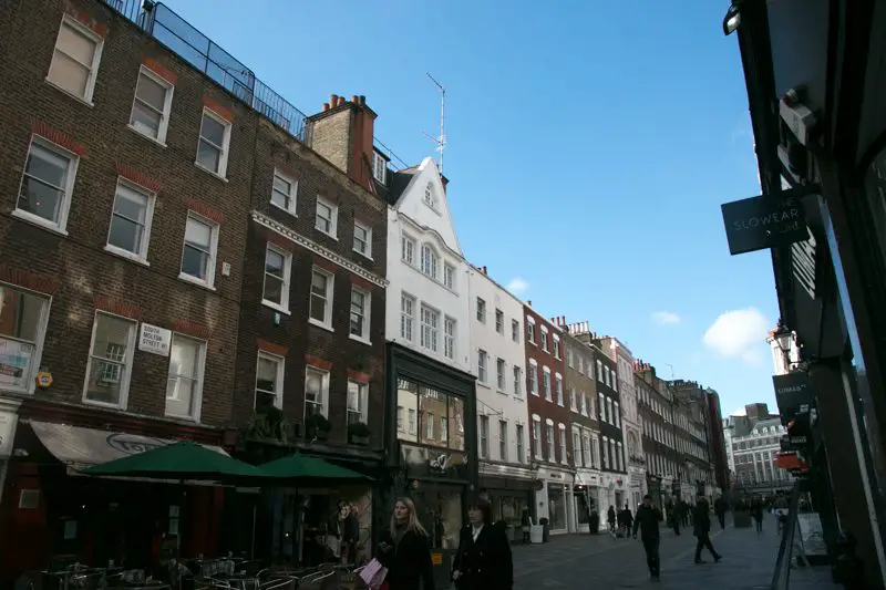 Um passeio por Mayfair - South Molton Street