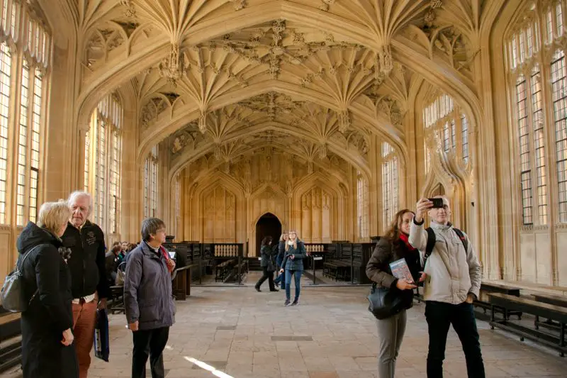 O que fazer em Oxford - Divinity School