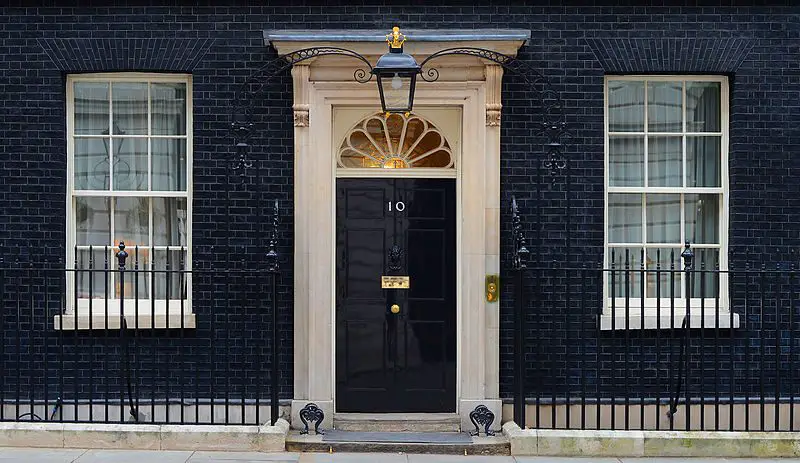 10 Downing Street Londres - porta da casa do primeiro ministro