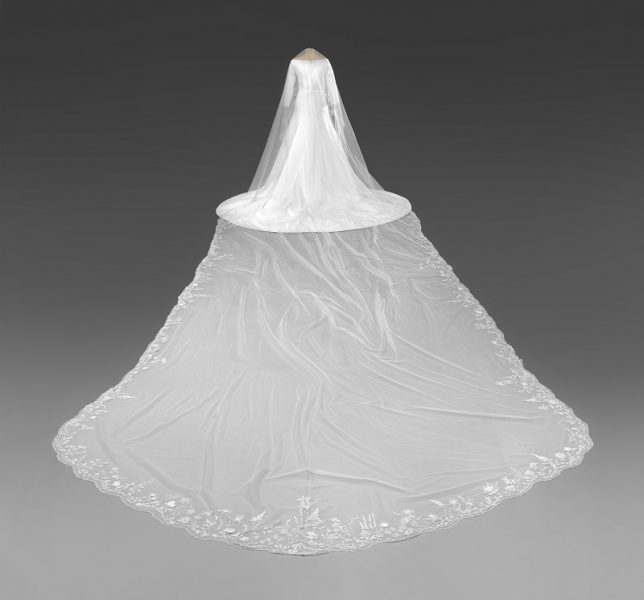 Vestido de noiva de Meghan Markle - véu
