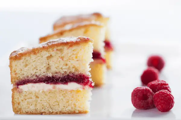 Victoria Sponge Cake - bolo tradicional da culinária inglesa