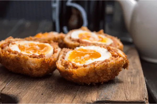 Comidas típicas da Inglaterra - Scotch Eggs