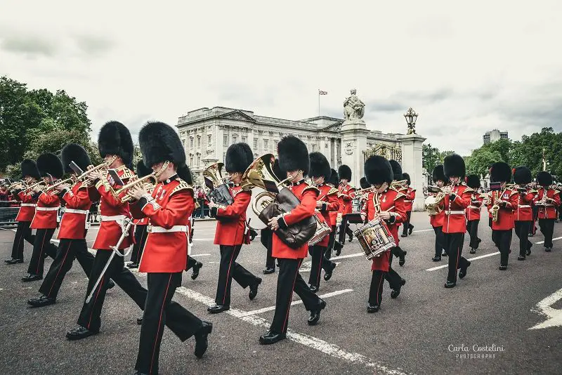 Banda de soldados da troca da guarda