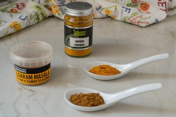Ingredientes de Chicken Tikka Masala: Turmeric e Garam Masala