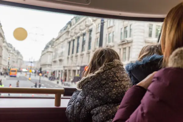 Familia em férias na Inglaterra